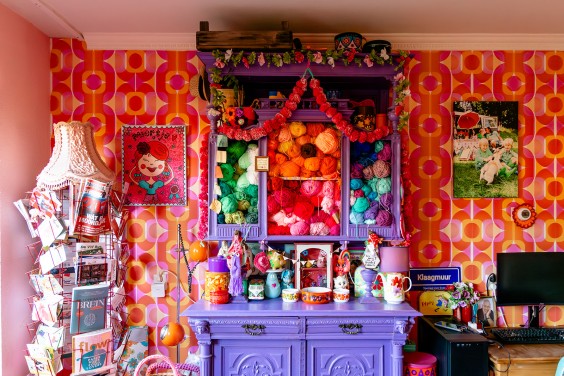 Kleurrijk interieur Hellevoetsluis | Fotografie: Roos Eijmers