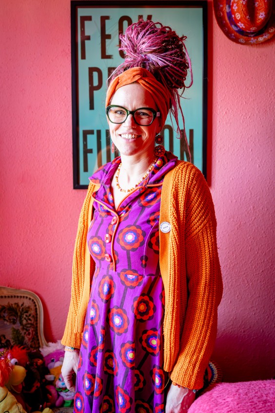 Kleurrijk interieur Hellevoetsluis | Fotografie: Roos Eijmers