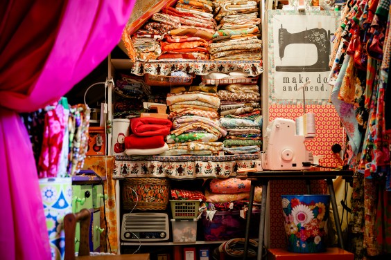 Kleurrijk interieur Hellevoetsluis | Fotografie: Roos Eijmers