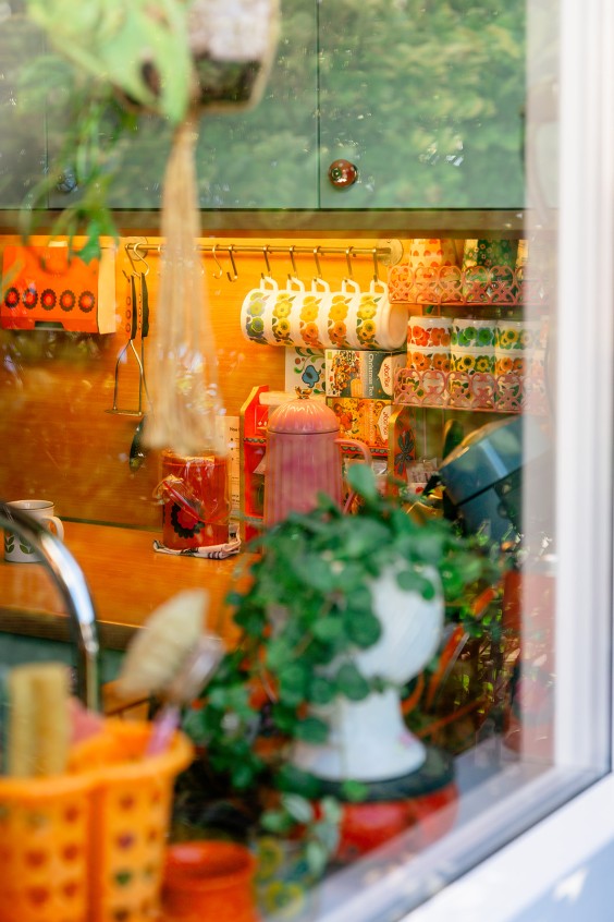 Kleurrijk interieur Hellevoetsluis | Fotografie: Roos Eijmers