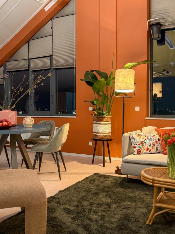 Theo-Bert knapt het Oranjehuis in Almere op