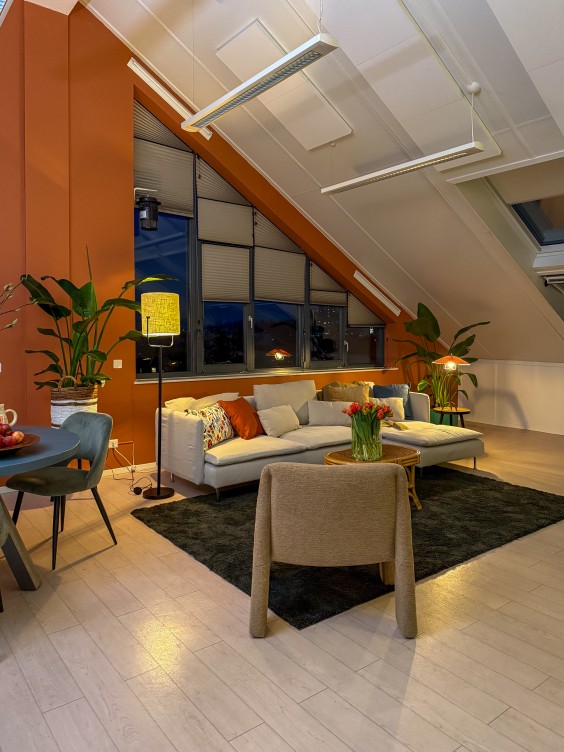 Theo-Bert knapt het Oranjehuis in Almere op