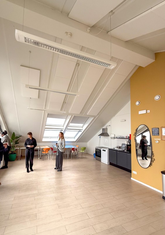 Theo-Bert knapt het Oranjehuis in Almere op