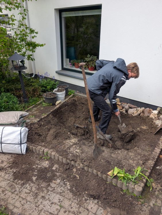 Tuiny poel aanleggen met Manon en Simon