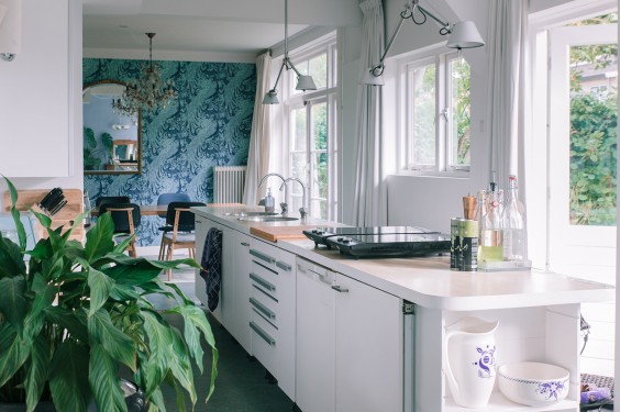 Met oog voor duurzaamheid verbouwen Angela en Jeroen een dokterswoning in Utrecht | Fotografie: Sheena Schouwink