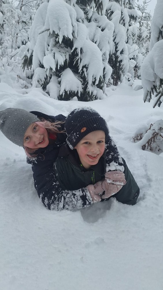 Nienke en Mart verhuizen met hun gezin naar het Zweedse platteland | Foto's: Nienke en Mart 