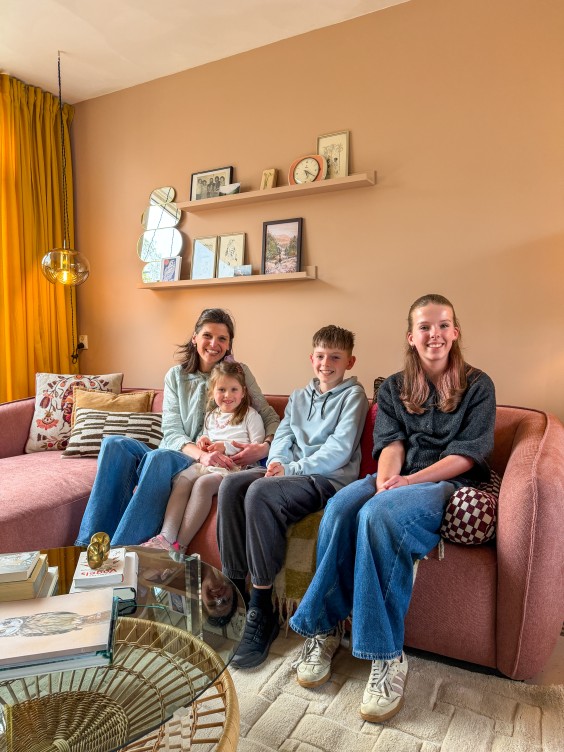 Woonkamer Metamorfose - Theo-Bert Pot