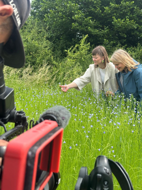 Marieke Eyskoot aan het werk voor het nieuwe seizoen van BinnensteBuiten | Foto van Marieke op locatie