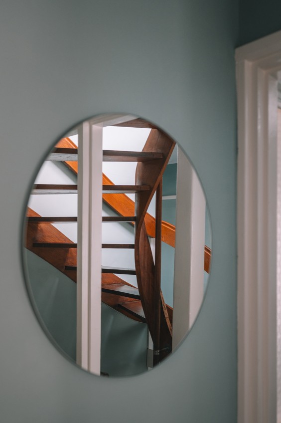 Met oog voor duurzaamheid verbouwen Angela en Jeroen een dokterswoning in Utrecht | Fotografie: Sheena Schouwink