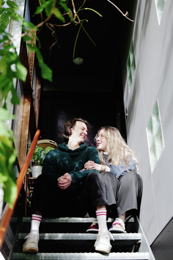 Halve kubuswoning met een jaren 70 gevoel | Fotografie: Marjon Lukje