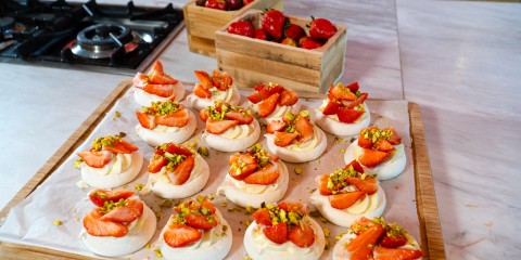 Mini pavlova's - Lekkere Track