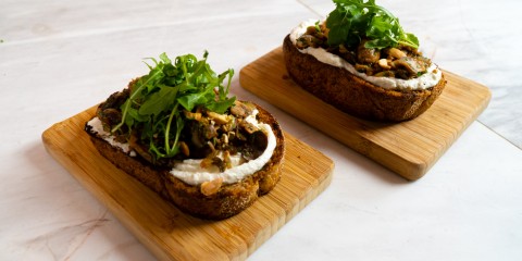 Vers gebakken zuurdesem toast | Lekkere track