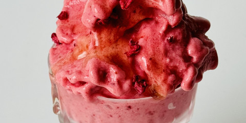 Frozen yoghurt aardbeien
