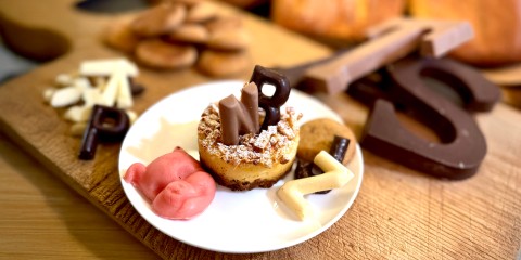 Cheesecake met kruidnoot en taaitaai