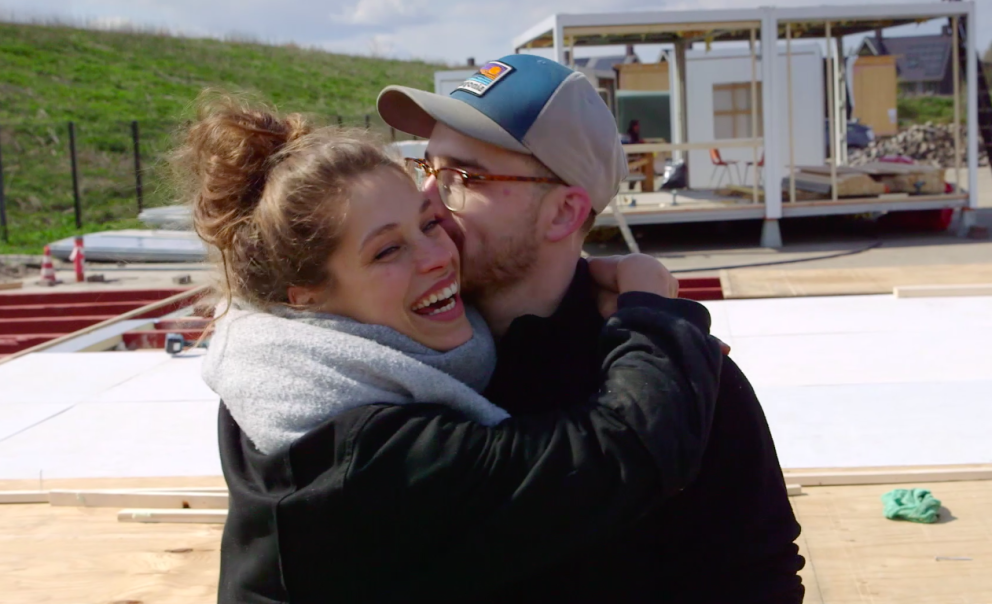 Foto Paulien en Carlo omhelzing