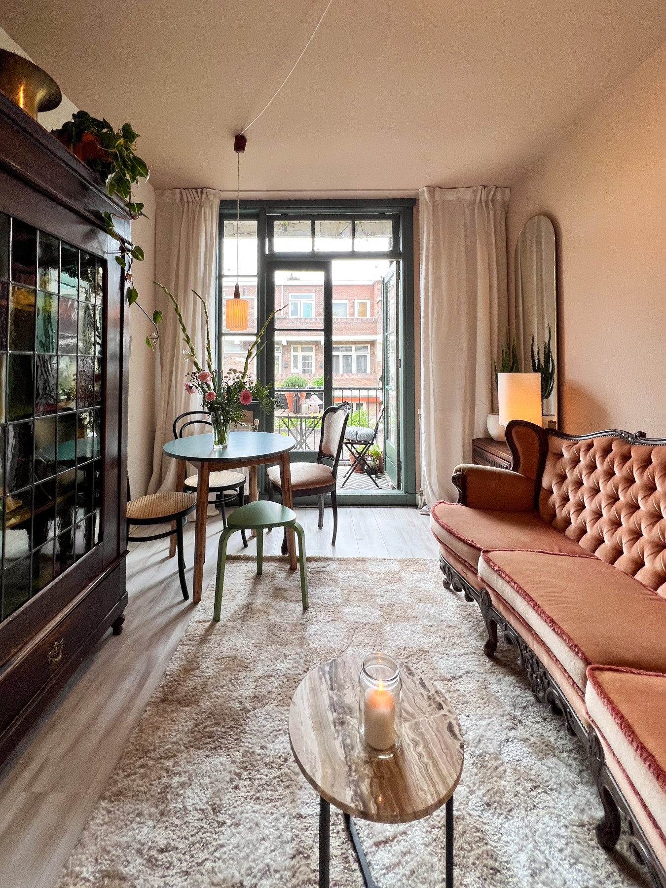 Sfeervol vintage appartement met gedempte kleuren in Den Haag ...
