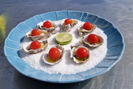Oesters met tabasco