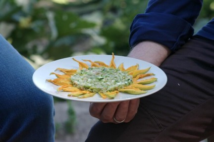 Courgette tartaar & eierkoektaartje met rood fruit