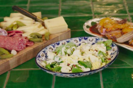 Zwitserse borrelplank, nussli salat en canard a l'orange