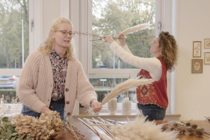 Versieringen van droogbloemen