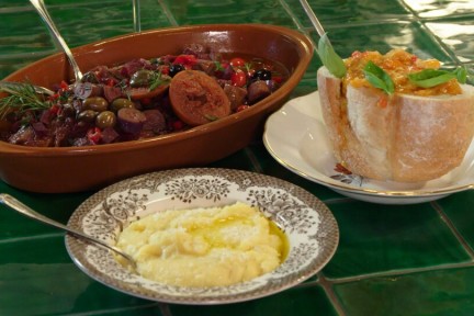 Toscaanse broodsoep met konijnenstoof