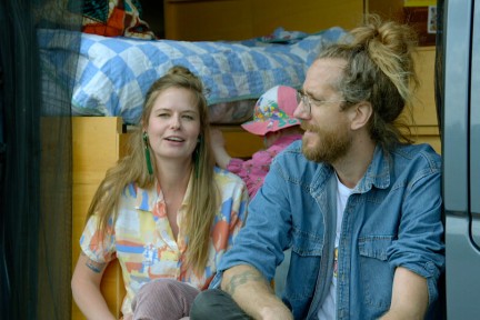 Florine en Thijs reizen de hele wereld rond in hun mobiele huis