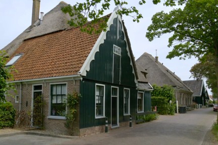 Wonen in een 17e eeuwse stolpboerderij in Twisk