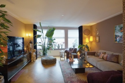 In het huis van Remi en Pippi is geen witte muur te bekennen