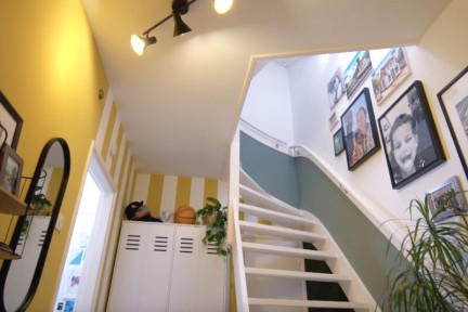 Theo-Bert knapt een gang op met tropische vrolijkheid