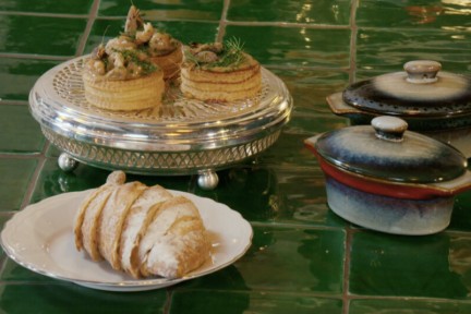 Chef-kok Leon Mazairac maakt Franse oeufs en cocotte met Champignons de Paris én een overheerlijke klassiek pasteitje!