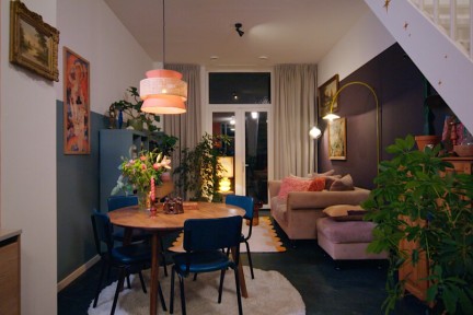 Theo-Bert Pot transformeert een hoge woonkamer naar een gezellige ruimte