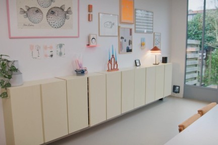 Een warm thuis vol design, kunst en kleur in Gouda