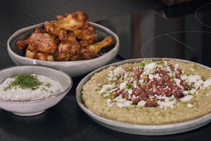 Griekse fava met kip en yoghurtsaus