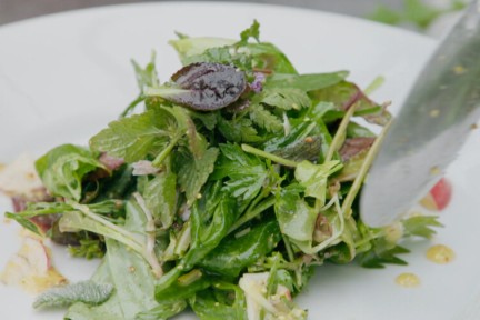 salade met lentegroenten