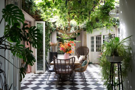 Huis tegenover paleistuin Den Haag