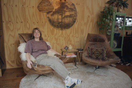 Bo in haar tiny house