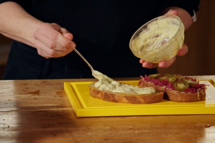 broden van oude lokale graansoorten die ze zelf malen.