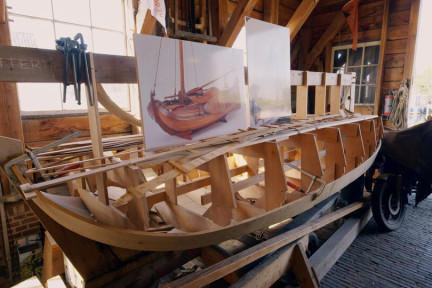 Historische scheepsbouwer