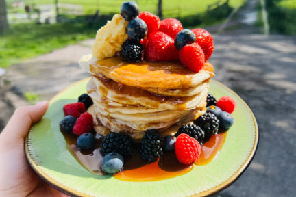 Pannenkoekjes met rood fruit