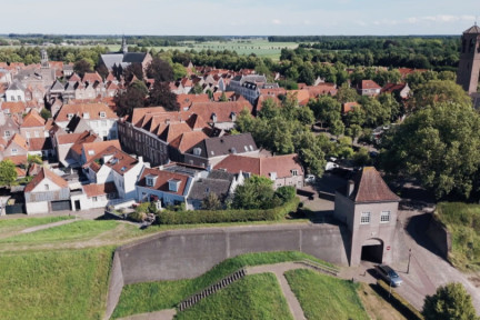 Sara neemt je mee op stadssafari door vestigingsstadje Heusden