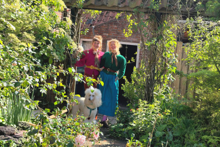 Sam en Luna in de tuin