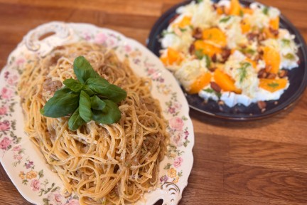 Pasta met gekaramelliseerde uien