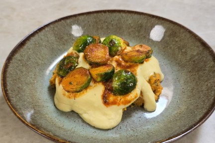 Zoete aardappelpuree met spruitjes