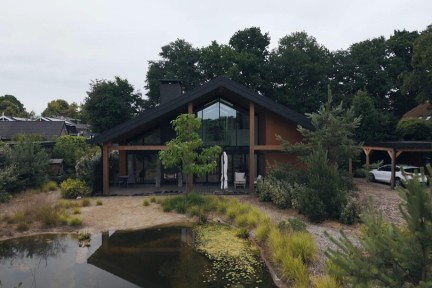 Groene villa in Laren