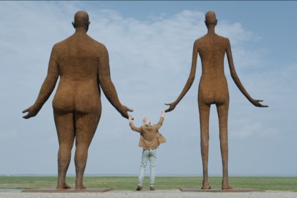 Geert met het kunstwerk