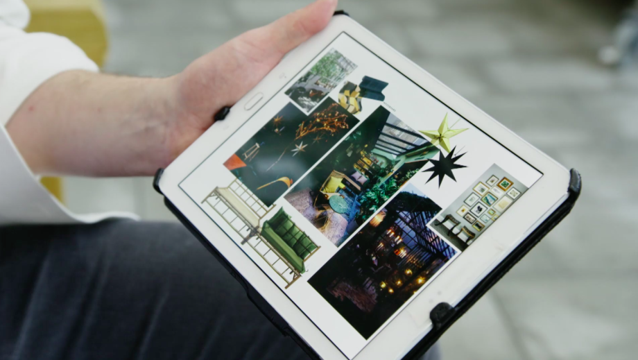 Onze interieur-expert Theo-Bert Pot maakt een kerstster van papieren zakjes | Still uit de uitzending