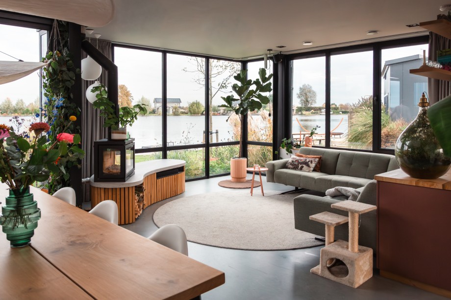 Zijaanzicht woonkamer