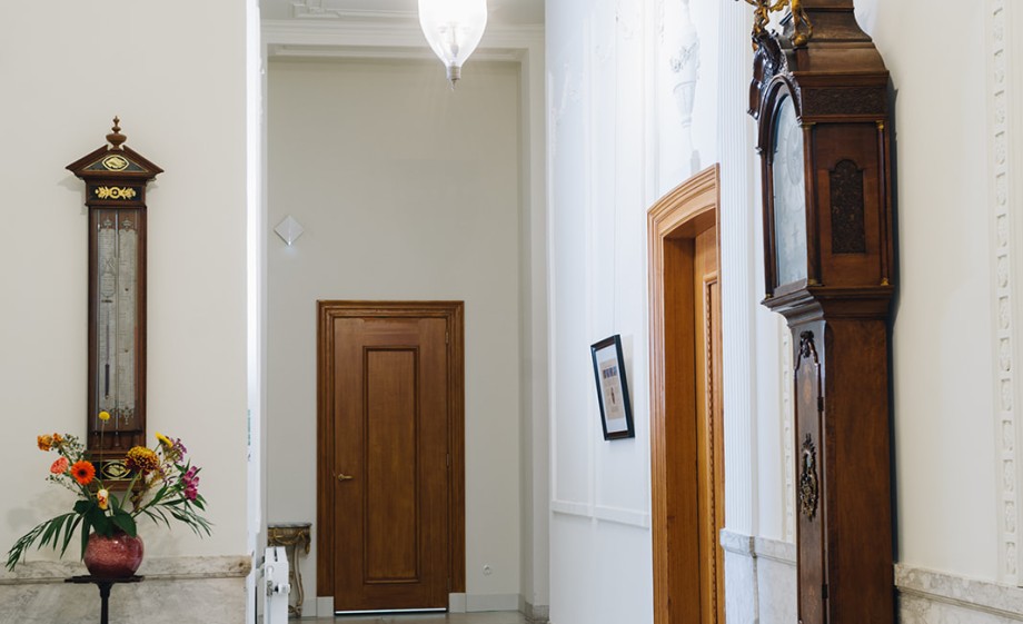 Modieuze hal in het Huis van Eysinga | Foto: Marjon Lukje