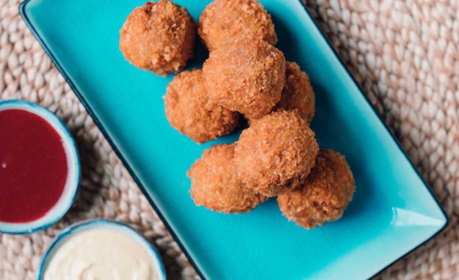Bitterballen met jackfruit vulling | Foto: Ingrid Hofstra Media