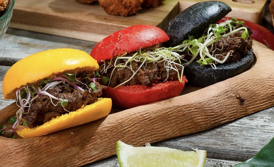 Broodje rendang met jackfruit | Foto: Gabriela Hengeveld